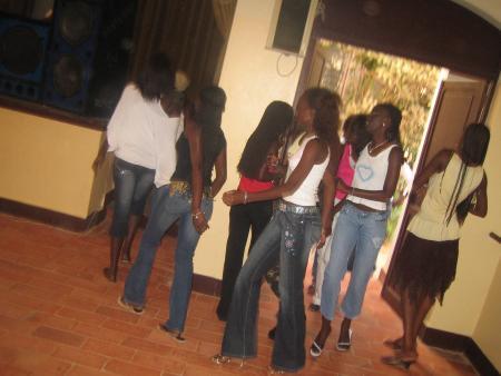 STARLETTES IN DA HOUSE